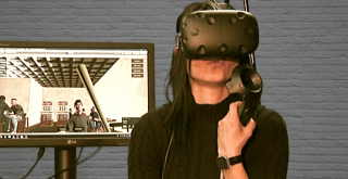 Vrouw met VR-bril